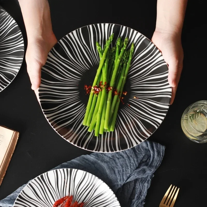 セラミックブラックホワイトストライプ食器点心スナック洋食プレ - Food Good Snacks のレビューと価格