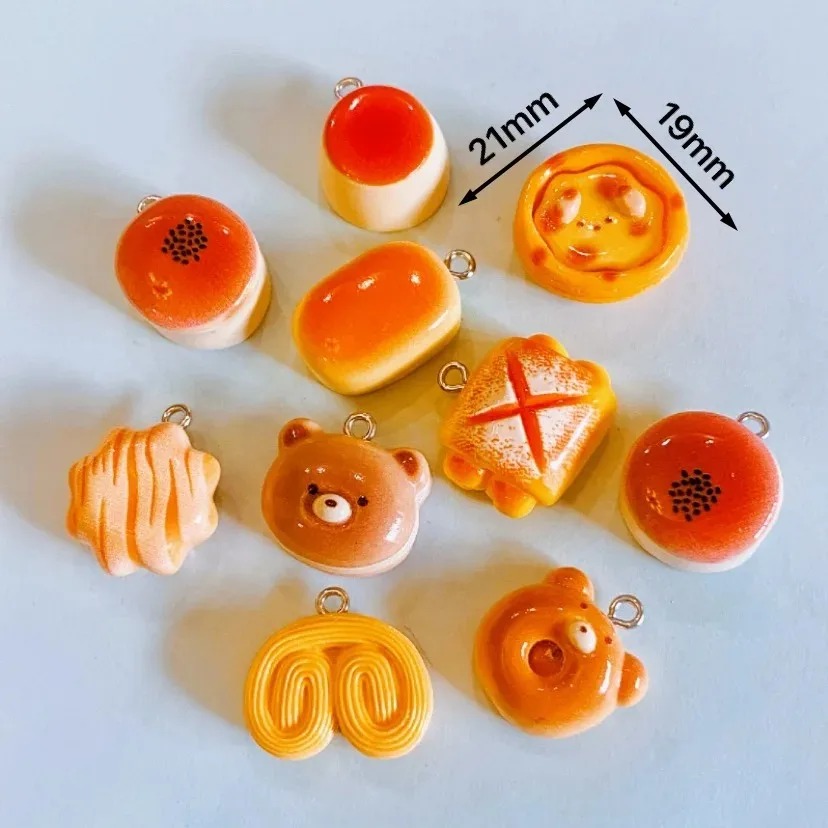 10 個かわいいクマのプリンタルトパン食品樹脂チャームシミュ - Food Snacks Party のレビューと価格